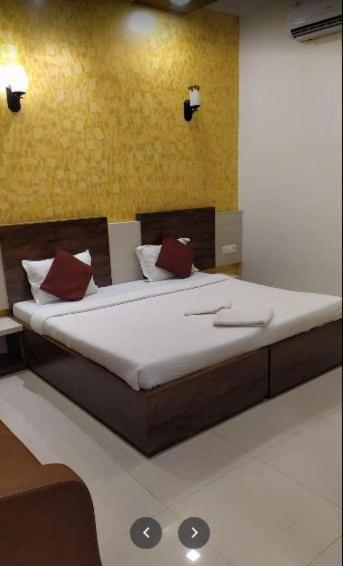 7Bhk Villa With Wonderful View And Good Food Lonavala Ngoại thất bức ảnh